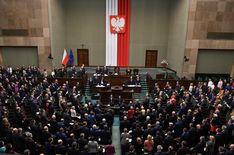 Польский Сейм принял резолюцию о том, что СССР виноват в начале Второй мировой войны, как и Германия
