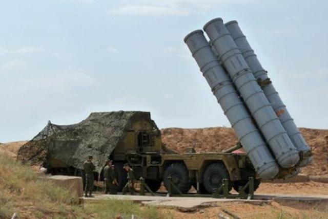 В Китае провалились испытания российского ЗРК С-300: мощный взрыв попал на видео