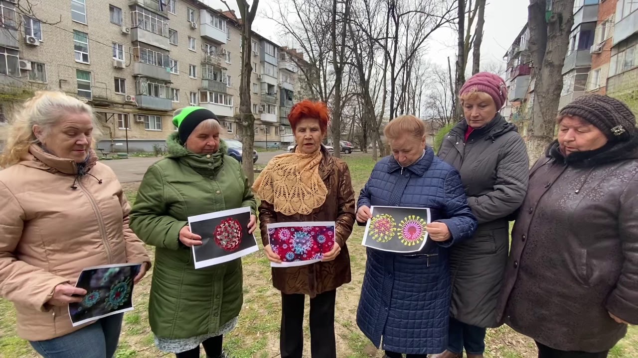 Безумные Путинские бабки отличились "ритуалом" очищения от коронавируса: видео