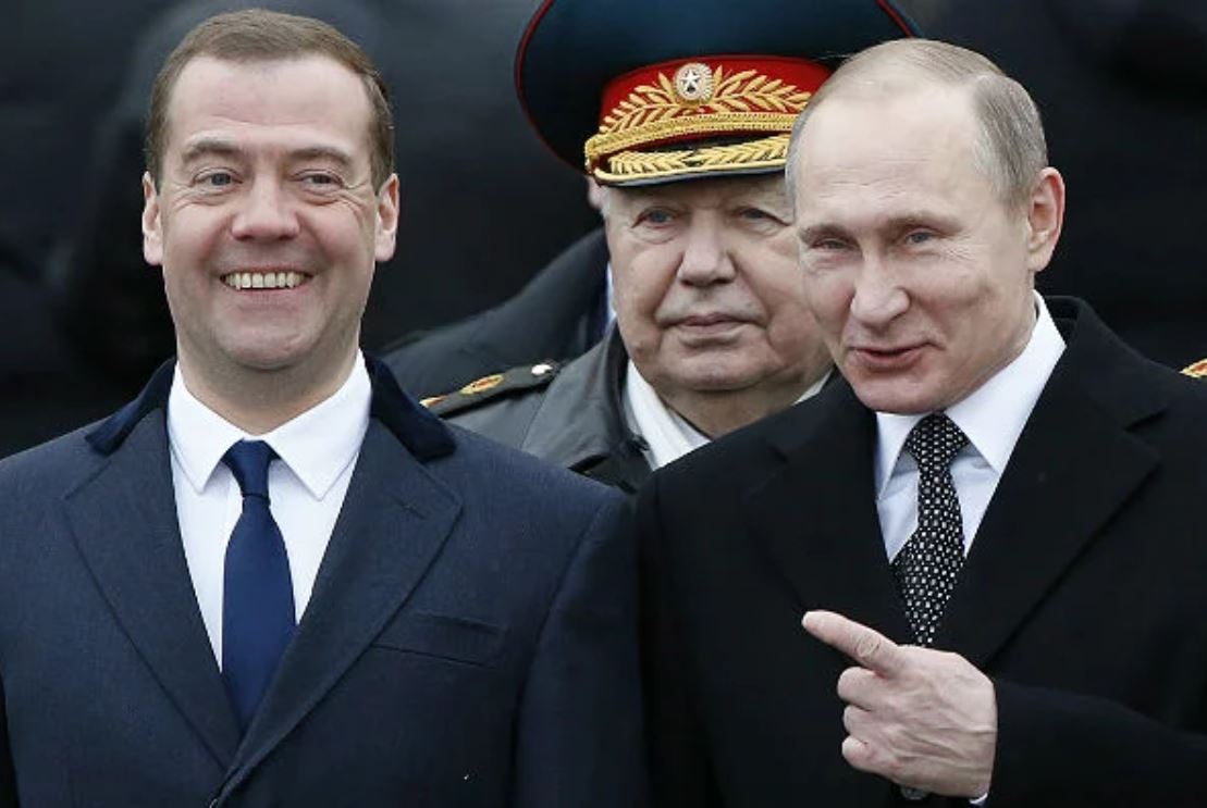 Медведев остается преемником