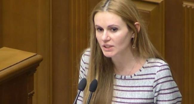 «Слуги народа» потребовали повышения тех зарплат, которые им выплачивают «в конвертах» - Скороход