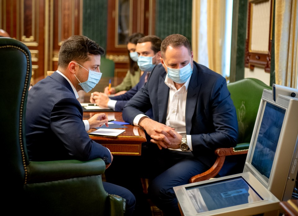 5 лет будет мало: в ОПУ заговорили о новом президентском сроке для Зеленского