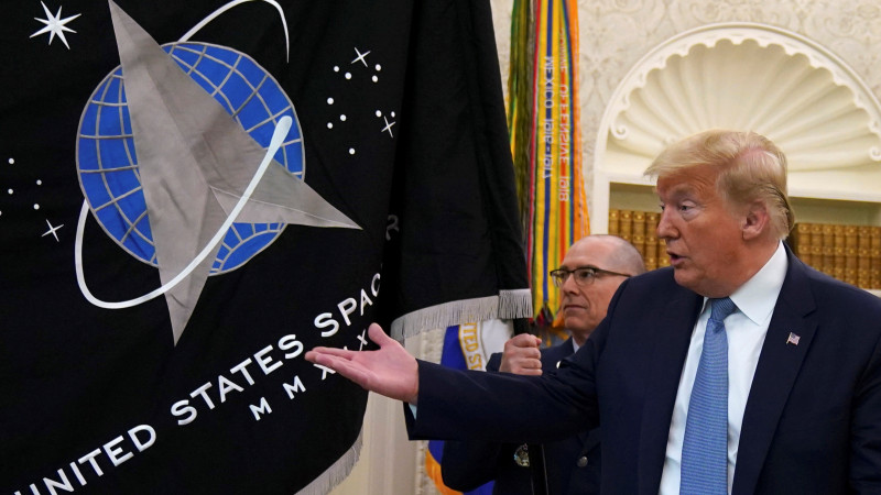 Трамп заявил о создании "супер-пупер-ракеты" - В 17 раз быстрее. У Китая и РФ нет шансов.