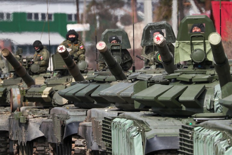Владимир Владимирович Мадуро. Москва увеличивает расходы на армию, несмотря на кризис