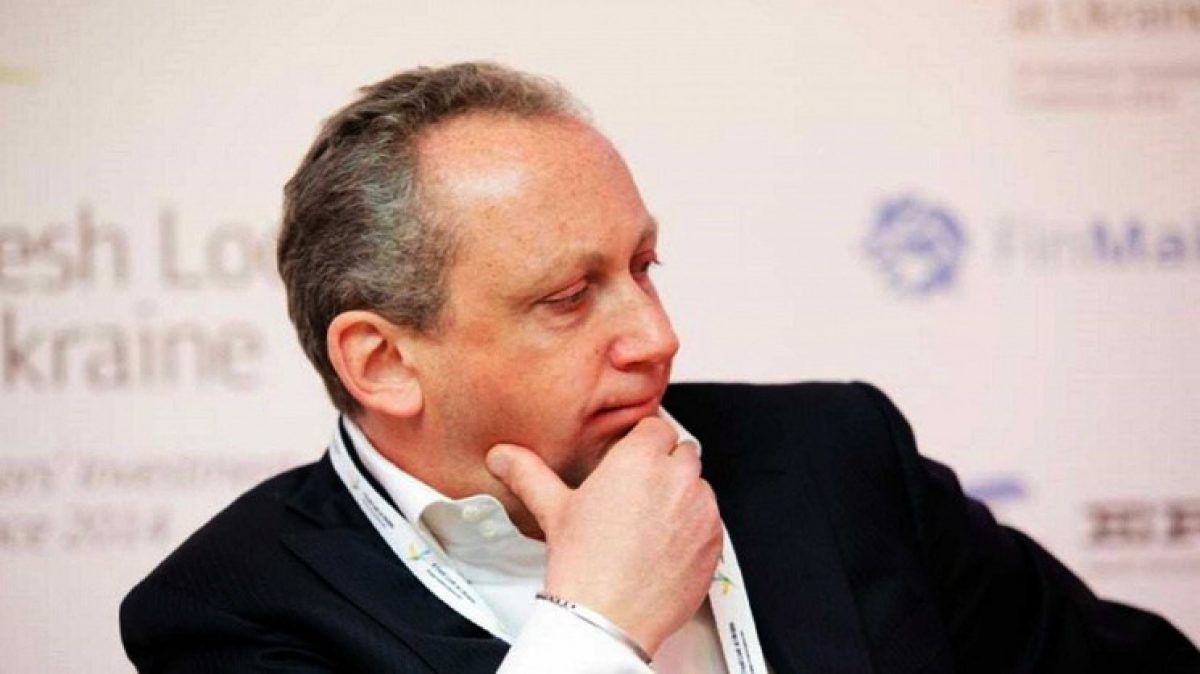 Слава Рабинович: реально обнулять Путина будут по осени на площадях российских городов