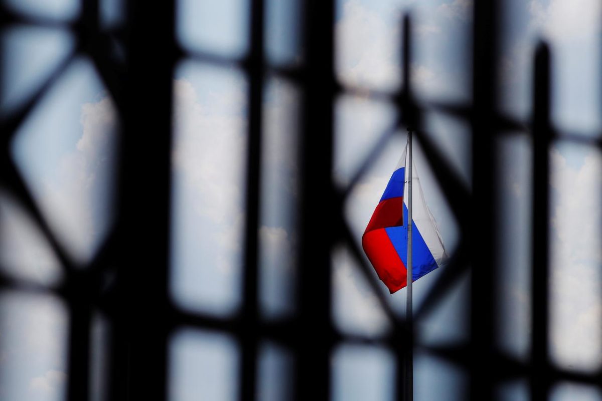 Отключение от SWIFT и наказание Медведчука: Конгрессмены хотят расширить санкции против РФ