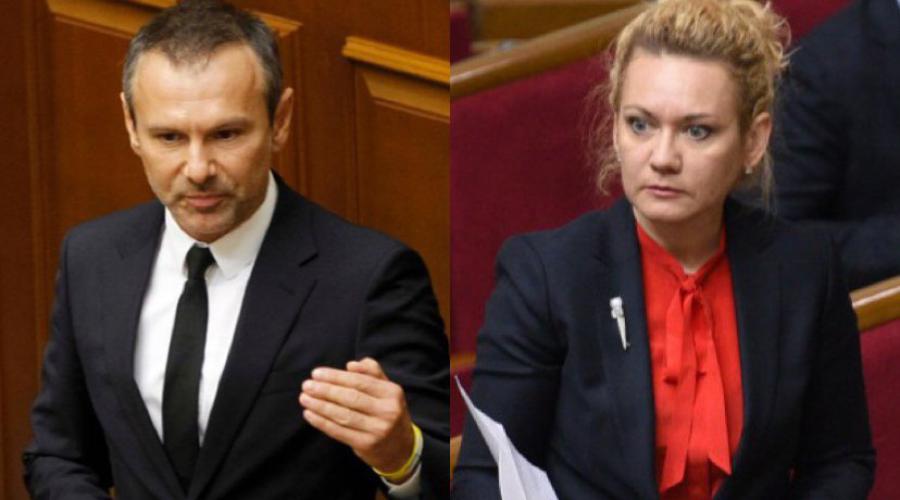 Я не сдамся без хайпа. Рада не дала Вакарчуку уйти