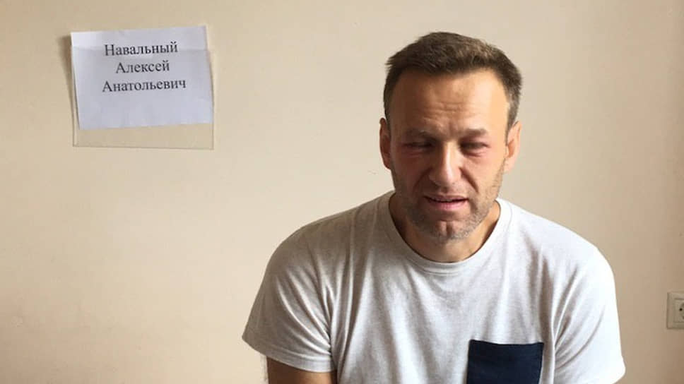 Травить Навального, когда под боком ворочается Беларусь, – несусветная глупость. Или лубянское зверье "забило болт" на Путина?