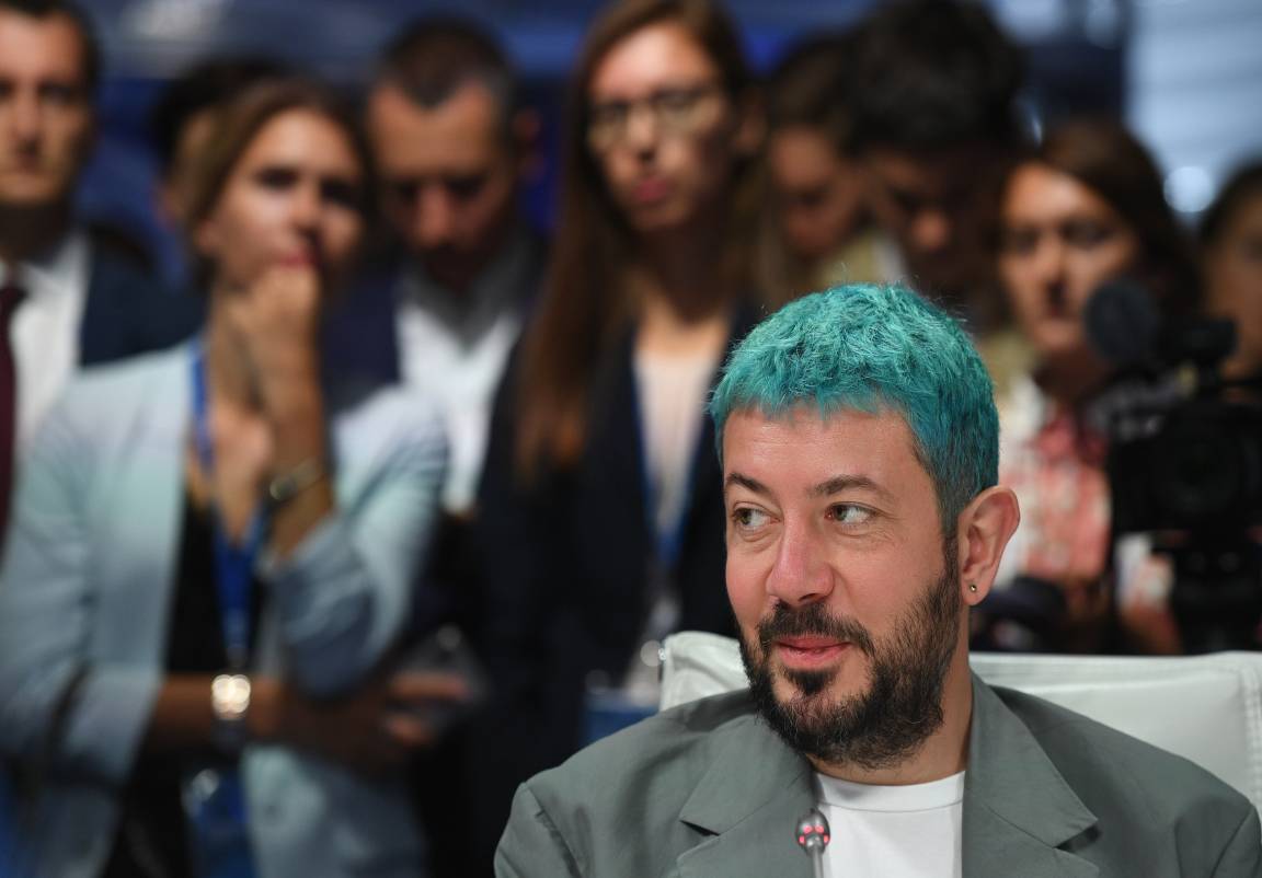 “Хороший пёсик”: о награждении Артемия Лебедева орденом от Путина