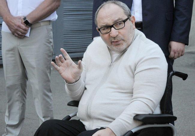 СМИ сообщили о госпитализации Кернеса на фоне COVID-19: в Харькове замечен самолет для медтранспортировки