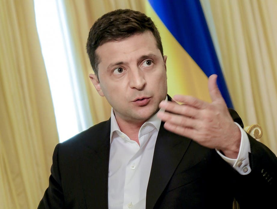 Пять ответов Зеленскому. В чем опасность опроса президента