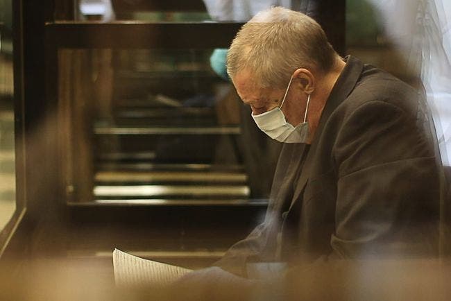 Суд смягчил приговор актеру Ефремову - он пообещал бросить пить и попросил вернуть его на сцену