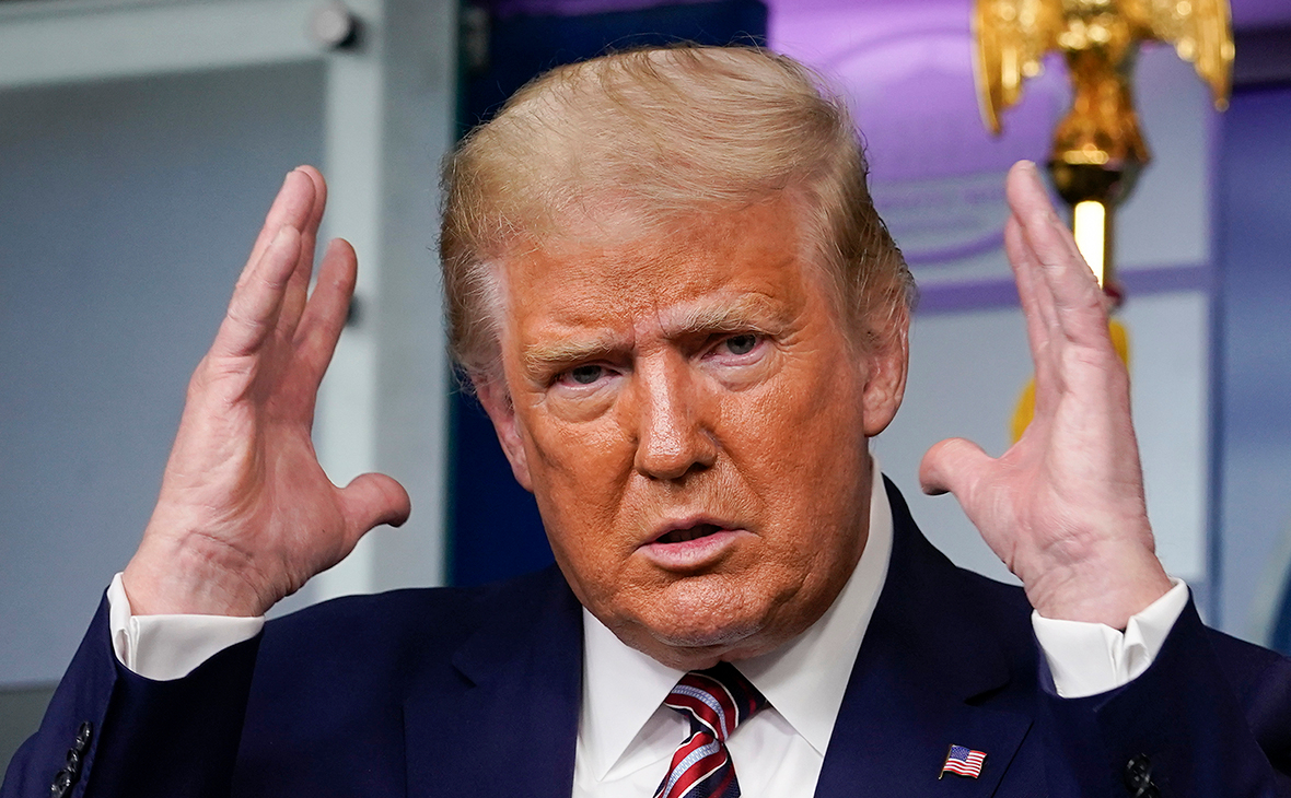 Трамп назвал “странной” потерю лидерства в ключевых штатах, где побеждает Байден