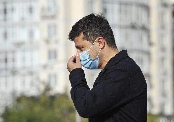 Зеленский: Количество заболевших перестало расти так же стремительно, как когда-то магазины Roshen (Видео)