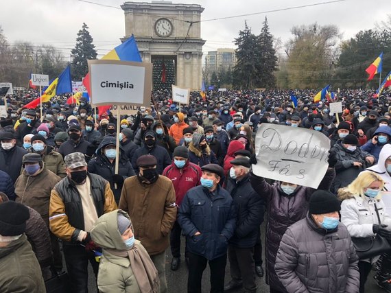 В Молдове проходит протест против власти Додона