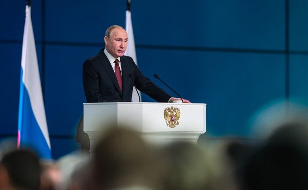 Вне России этого не понимают: историк рассказал, какое реальное отношение народа к Путину