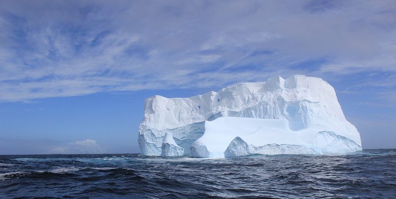 Гиркин предложил возить в Черное море айсберги для водоснабжения Крыма