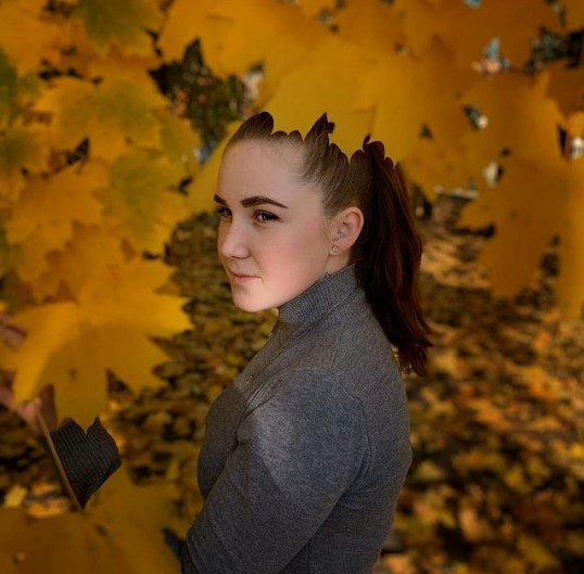 Украинские курсантки снова отличились, опубликовав видео с российским полицейским