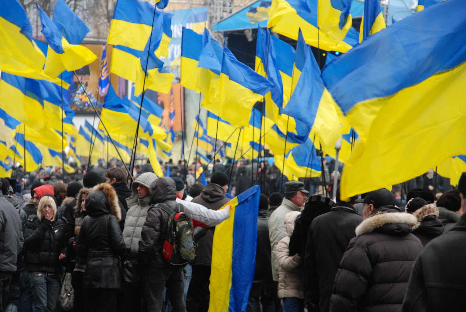 Большинство украинцев готовы к возвращению Донбасса и Крыма. Видео