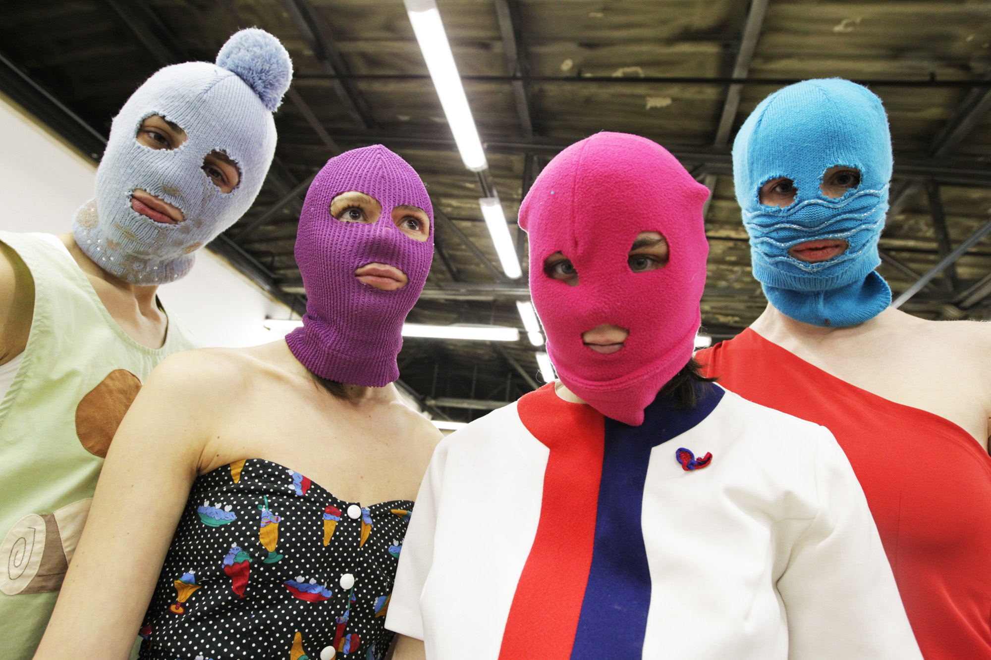 Pussy Riot выпустила клип в поддержку Навального и других политзаключенных