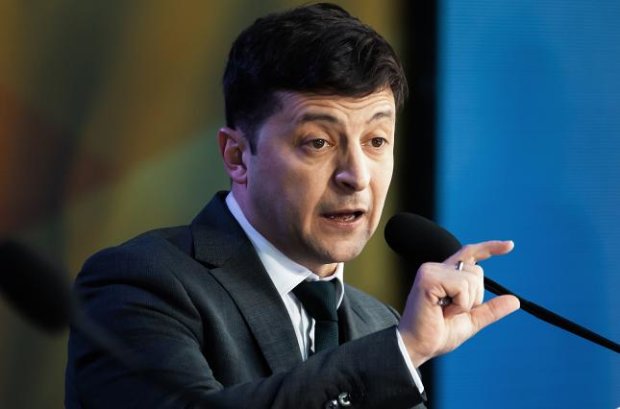 Нужно бороться с врагами страны, а не с конкурентами власти ...