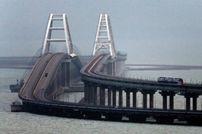В России предупредили о надвигающейся катастрофе на Крымский мост: Провалится в огромную дыру