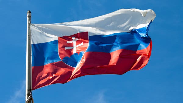 СМИ: Правительство Словакии на грани распада из-за закупки российского «Спутника V»