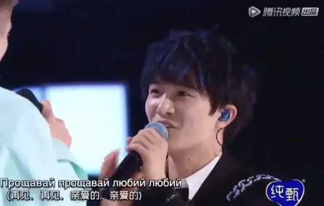 Завораживает! Популярный китайский певец ошеломил исполнением украинского хита