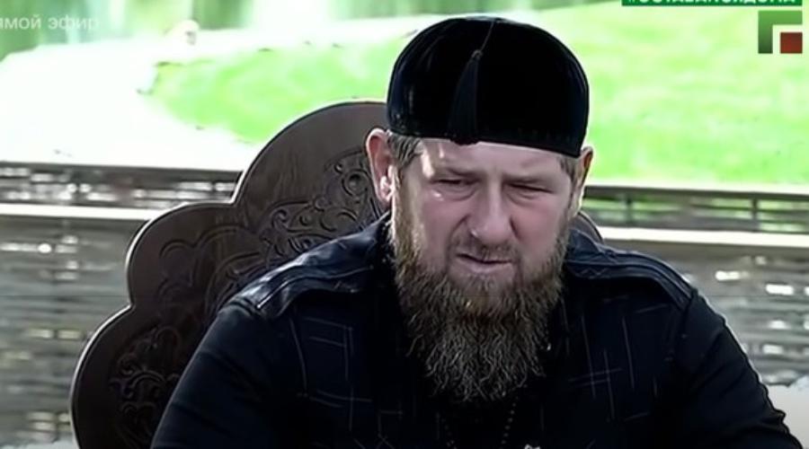 Песков ошарашил Кадырова: Путин не царь!