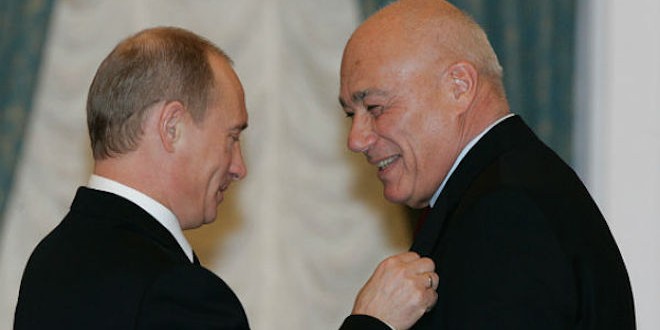 Пока в России такие, как Познер, будут считаться "моральными авторитетами", такие, как Путин, будут считаться президентами