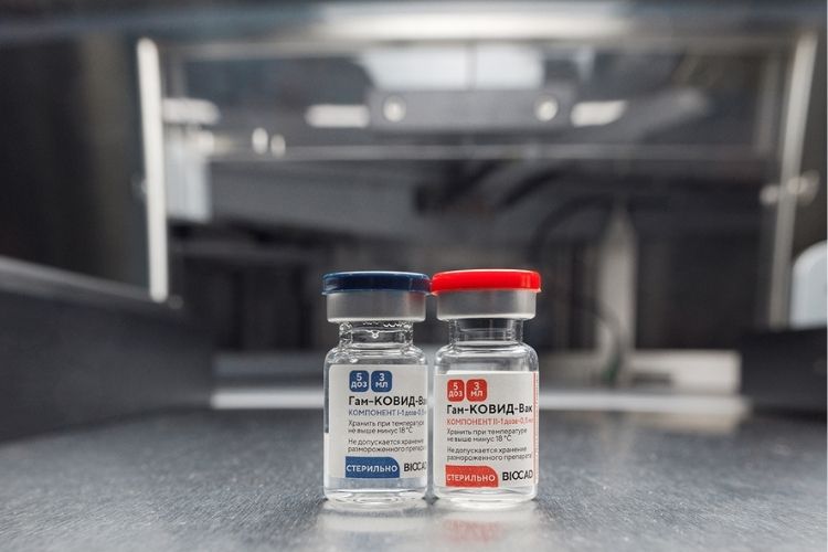 Смех сквозь слёзы. Похоже, «Спутник V» застрял на III фазе клинических испытаний.