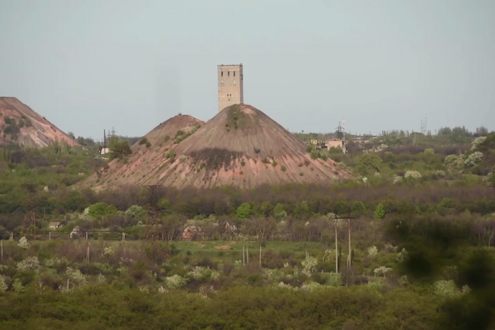 В сети показали видео вражеского обстрела воинов ВСУ в зоне ООС