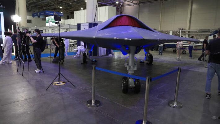 Таких в мире еще не было: В Киеве представили боевой беспилотник, невидимый для радаров