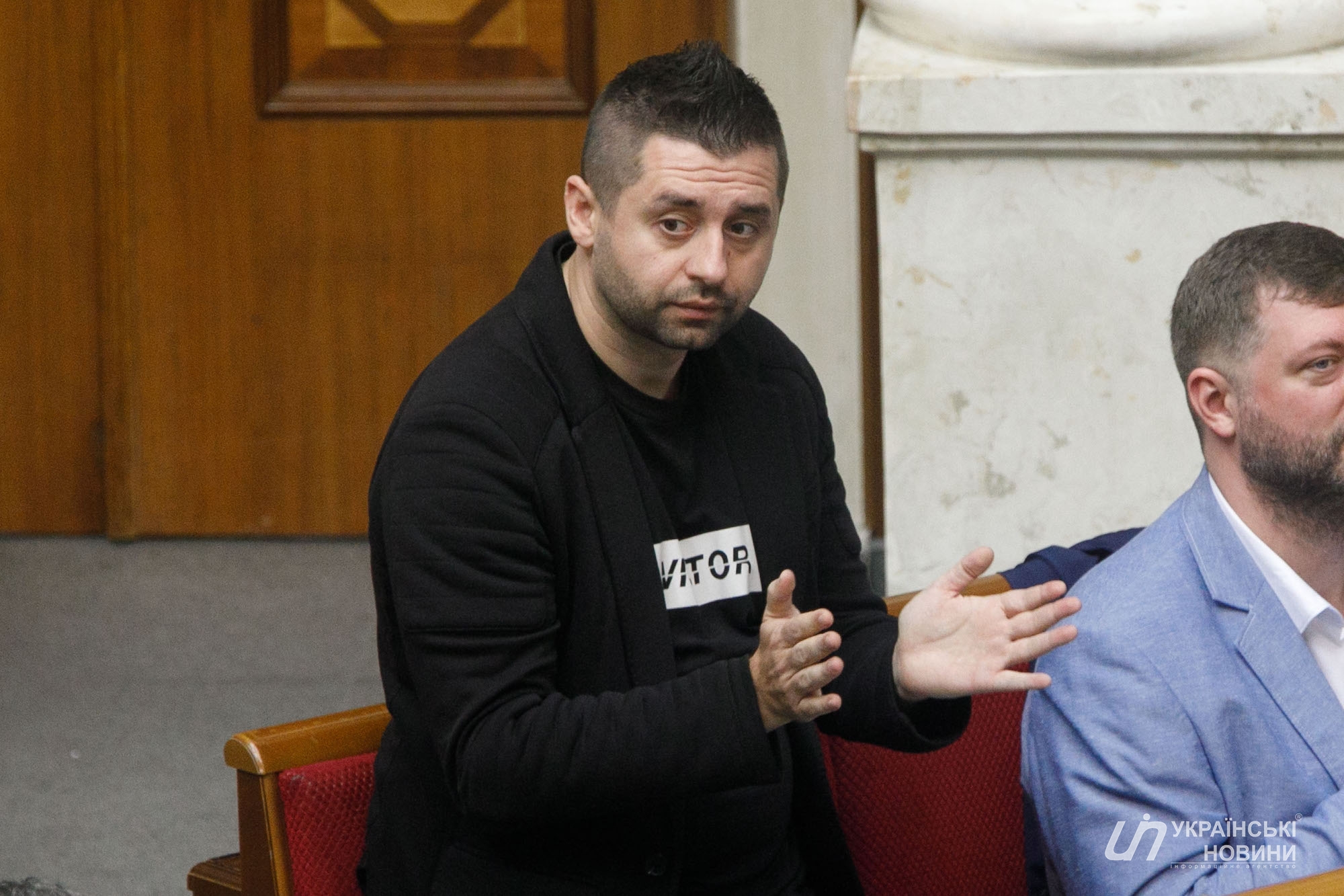 "Большинство нормальных людей не хотят!" Арахамия пожаловался на проблемы с поиском новых министров