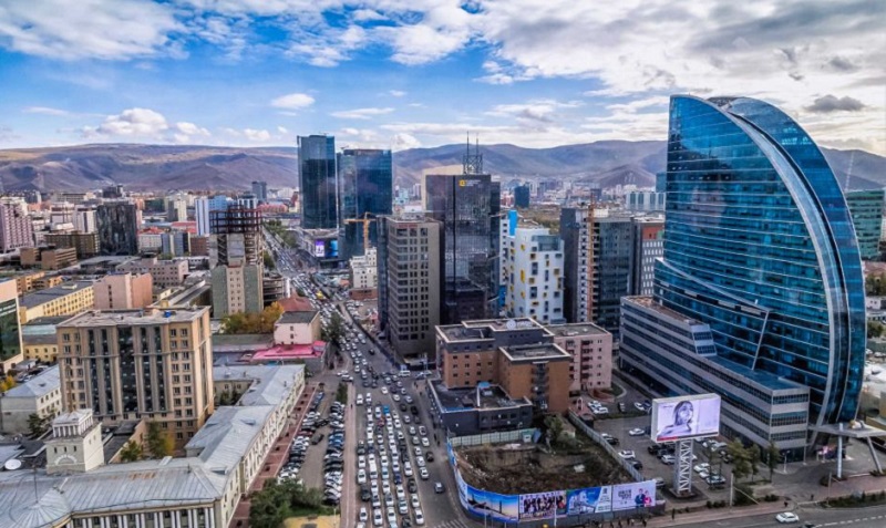 России не с США длиной ракет мериться надо, а пытаться хотя бы Монголию догнать