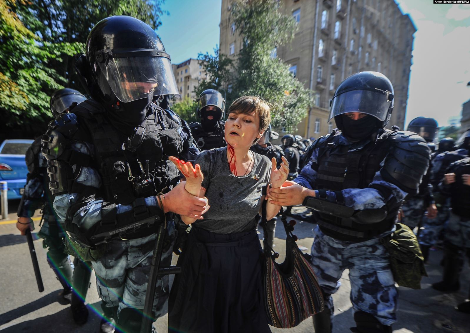 В РЕЖИМЕ УЖЕСТОЧЕНИЯ…