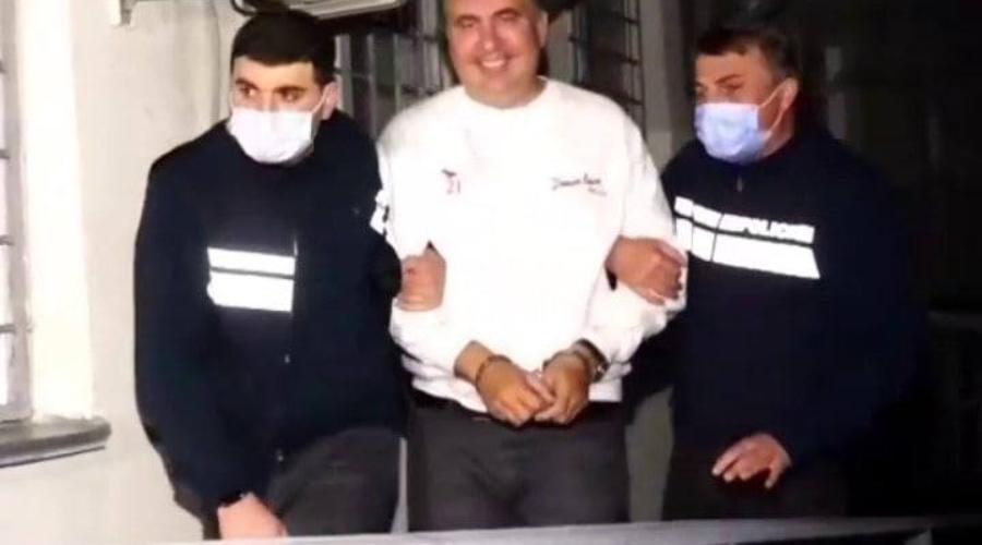 Саакашвили решил сыграть в Навального
