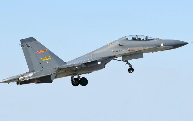 Китай отправил почти 60 боевых самолетов в зону противовоздушной обороны Тайваня