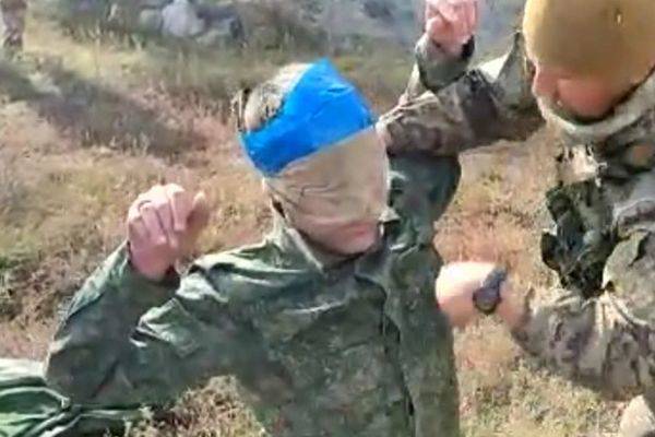 Если отпустить Косяка – то завтра россияне нацепят на всю свою армию синие повязки СЦКК и будут требовать не стрелять и не брать в плен