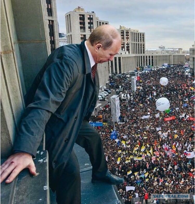 Пока Путина не вынесут вперед ногами из Кремля, он сам не уйдет. Но есть шесть сценариев краха режима