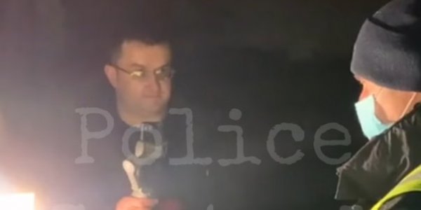 В Харькове скандальный блогер нарушил ПДД и плюнул в лицо копу. ВИДЕО