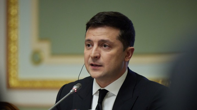 Новогодний "подарок" президенту Украины Зеленскому – сочный пример американского политического юмора