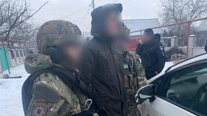 Стрельба на "Южмаше". Шустер рассказал, что в части за два года произошло два случая суицида. Бывшая военнослужащая заявила о пытках (Видео)