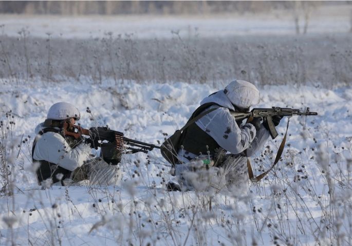 Российские военные начали выдвигаться на позиции для атаки – CBS