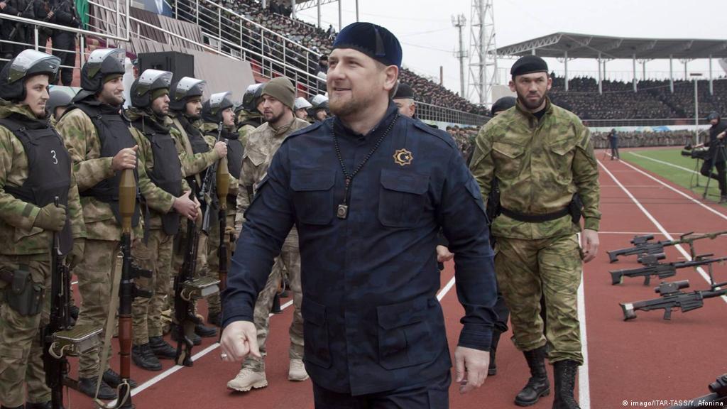Пехотинцы Кадырова: госслужащих в Чечне заставляют присягать лично главе республики