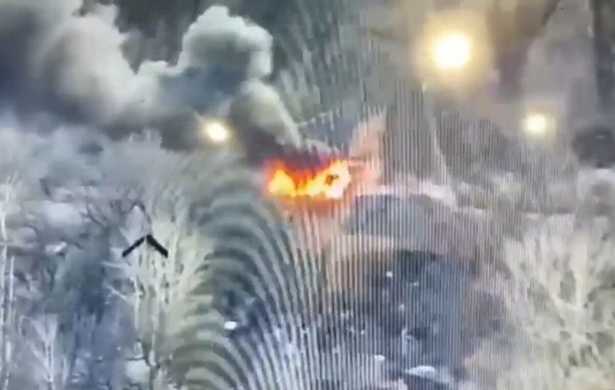 Российские террористы уничтожили на Донбассе грузовик украинской стороны СЦКК