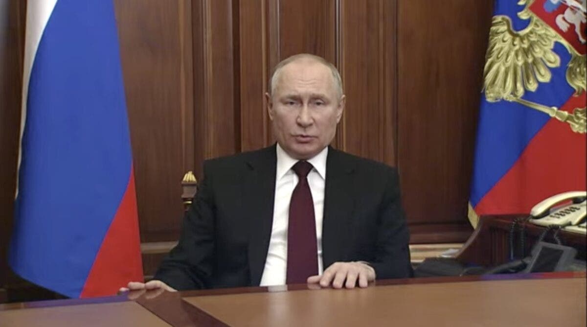 ✔️После длинной речи об Украине, якобы "созданной" Ленином, Путин признал «ЛДНР» и приказал российской армии «поддержать мир» в «ЛДНР»