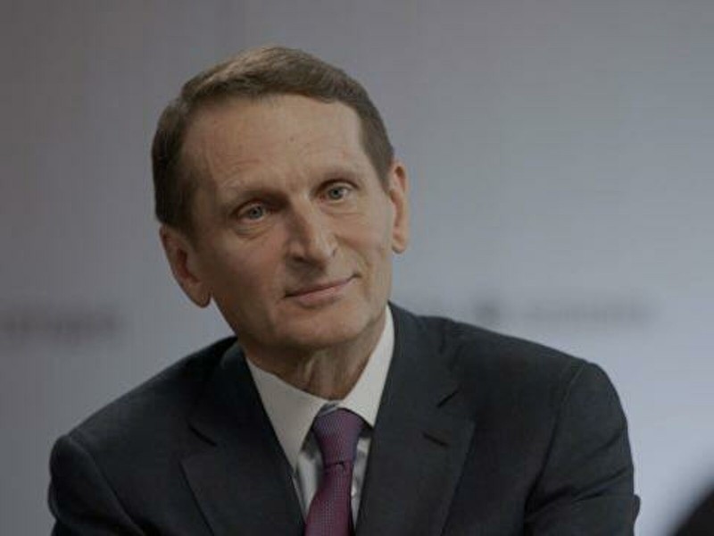 Сменить ему штаны и вручить орден