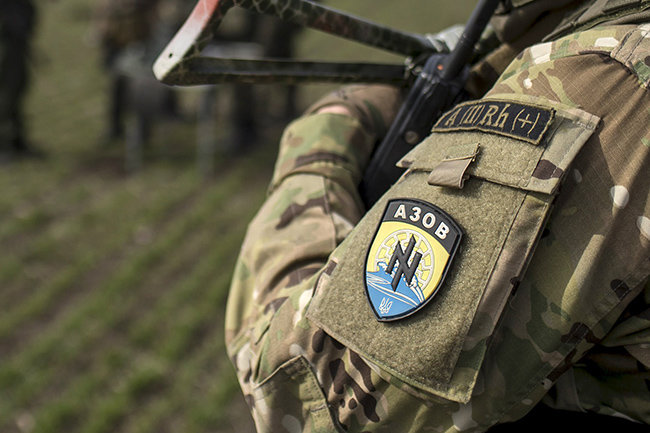 "В рай в Украине не пустят!" "Азовцы" передали привет воинам Кадырова, смазав патроны свмнным жиром. Видео