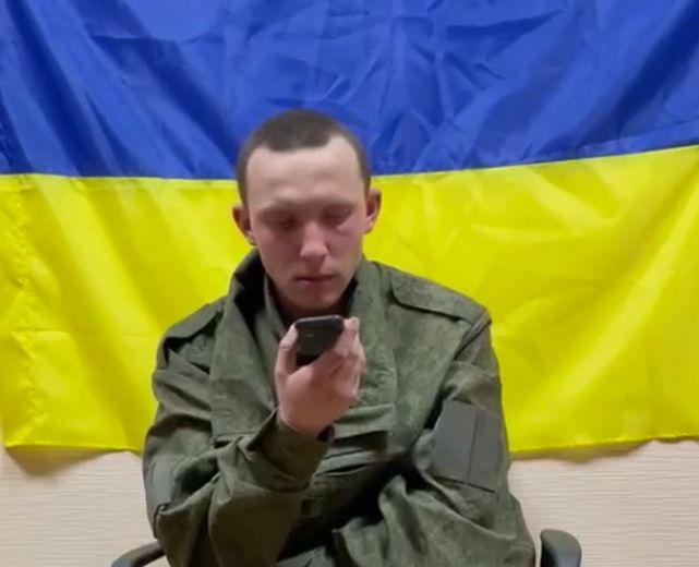 "А я тут при чем, сынок?" Мать поговорила с пленным русским солдатом